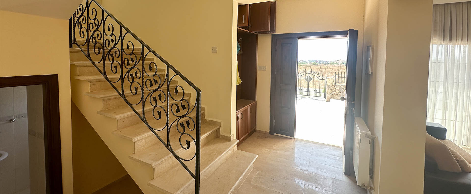 Kıbrıs İskele Bahçeler Satılık 3+1 Bahçeli Villa