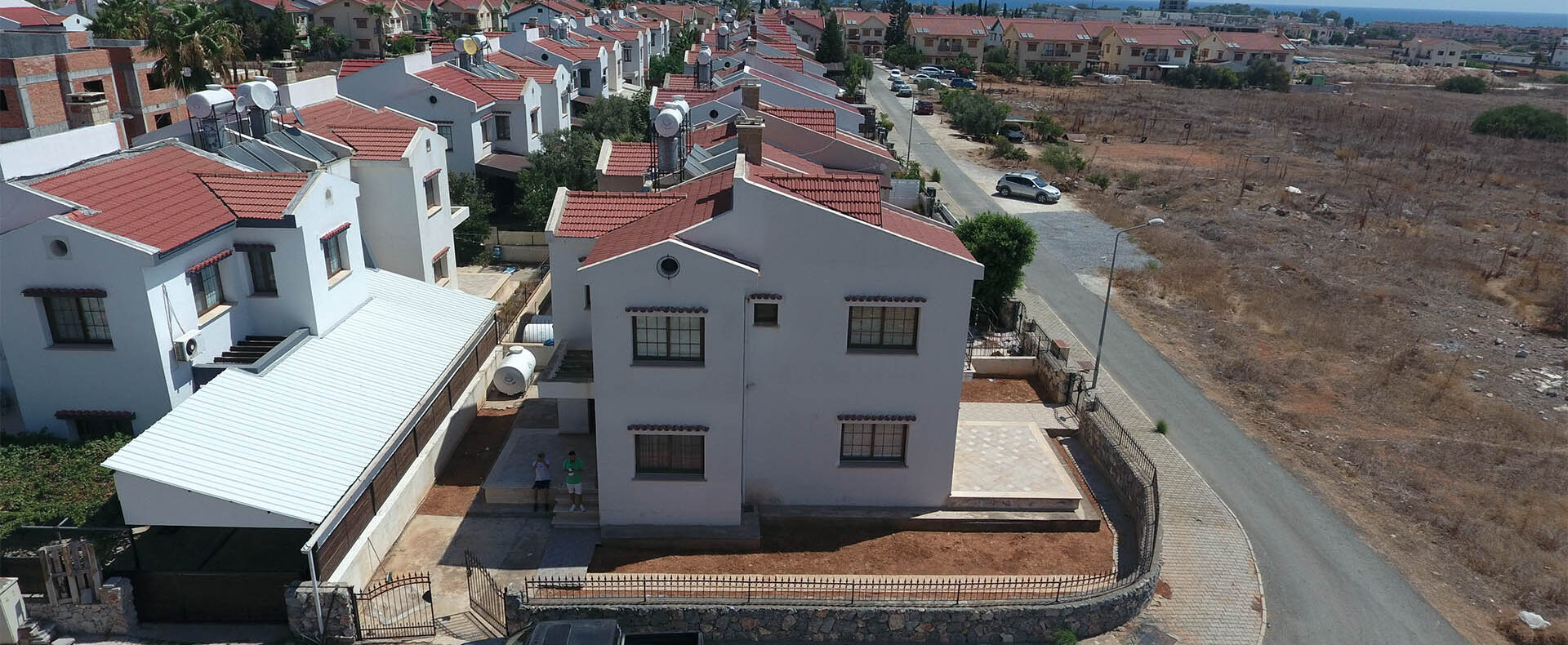 Kıbrıs İskele Bahçeler Satılık 3+1 Bahçeli Villa