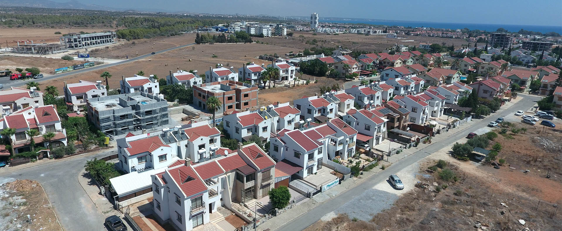 Kıbrıs İskele Bahçeler Satılık 3+1 Bahçeli Villa