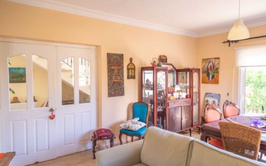 Girne Çatalköy’de Satılık Deniz ve Dağ Manzaralı Villa