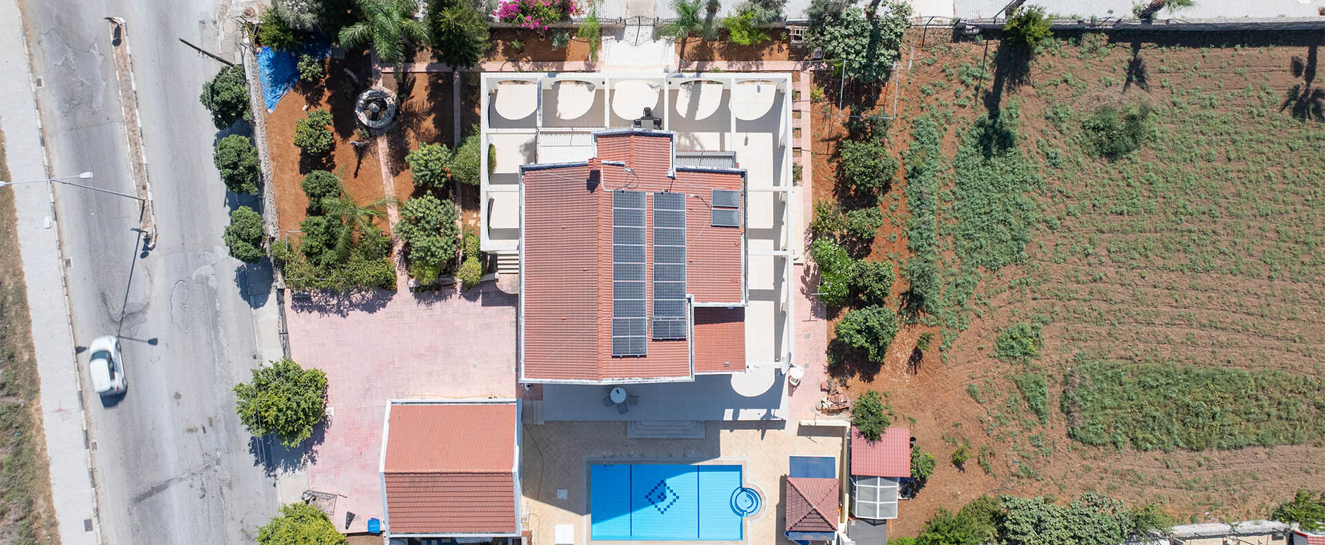 Kıbrıs Satılık Denize Yakın Özel Havuzlu Bahçeli Villa