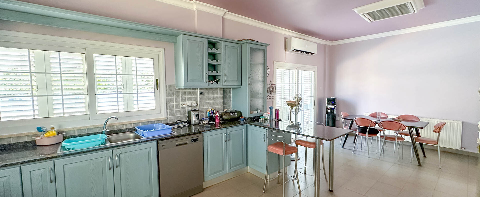 Kıbrıs Satılık Denize Yakın Özel Havuzlu Bahçeli Villa