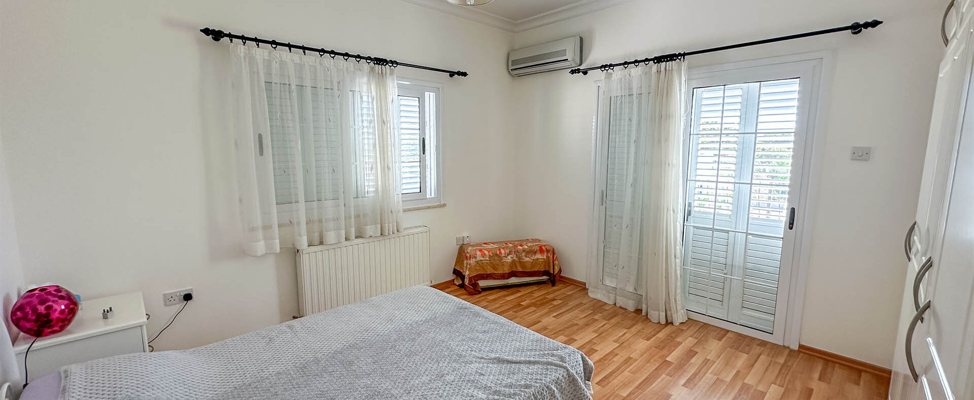 Kıbrıs Satılık Denize Yakın Özel Havuzlu Bahçeli Villa