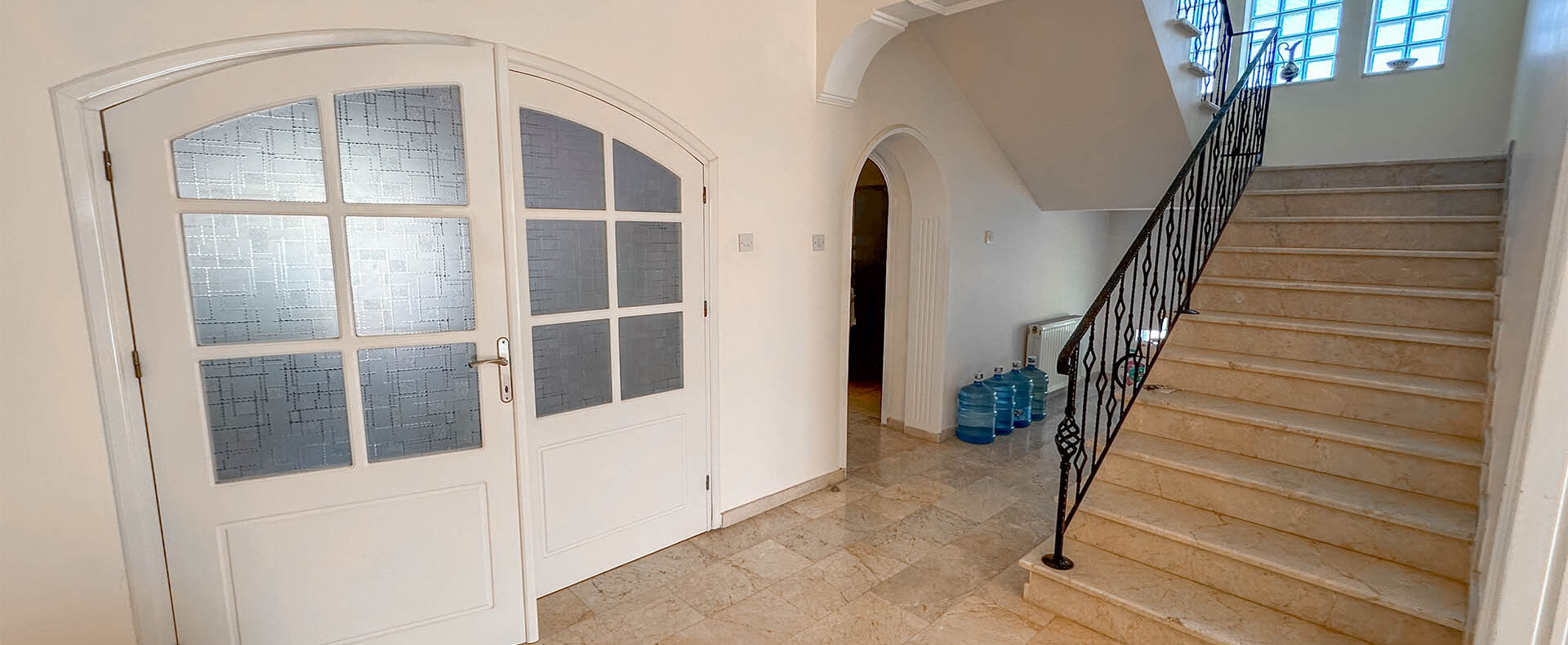 Kıbrıs Satılık Denize Yakın Özel Havuzlu Bahçeli Villa