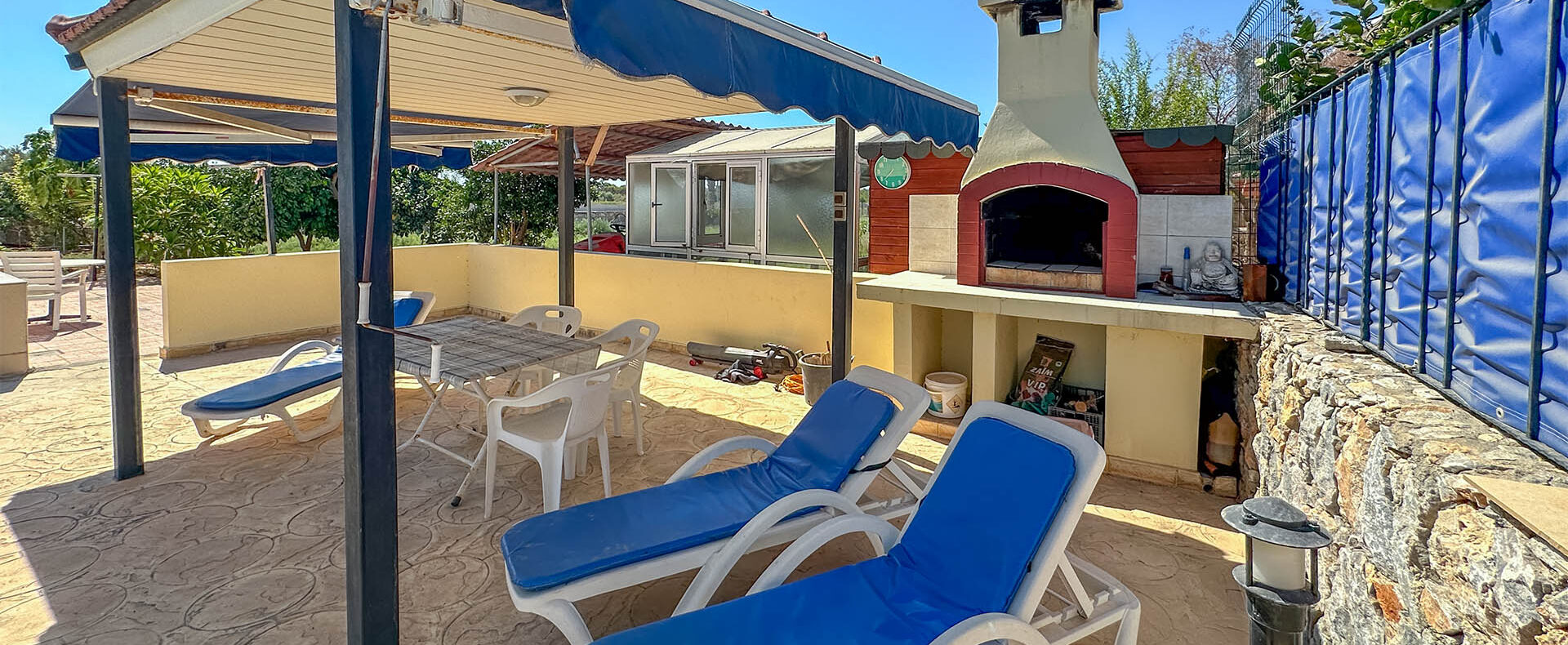 Kıbrıs Satılık Denize Yakın Özel Havuzlu Bahçeli Villa