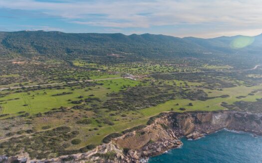 Yedikonuk’ta Denize Sıfır Satılık Arsa