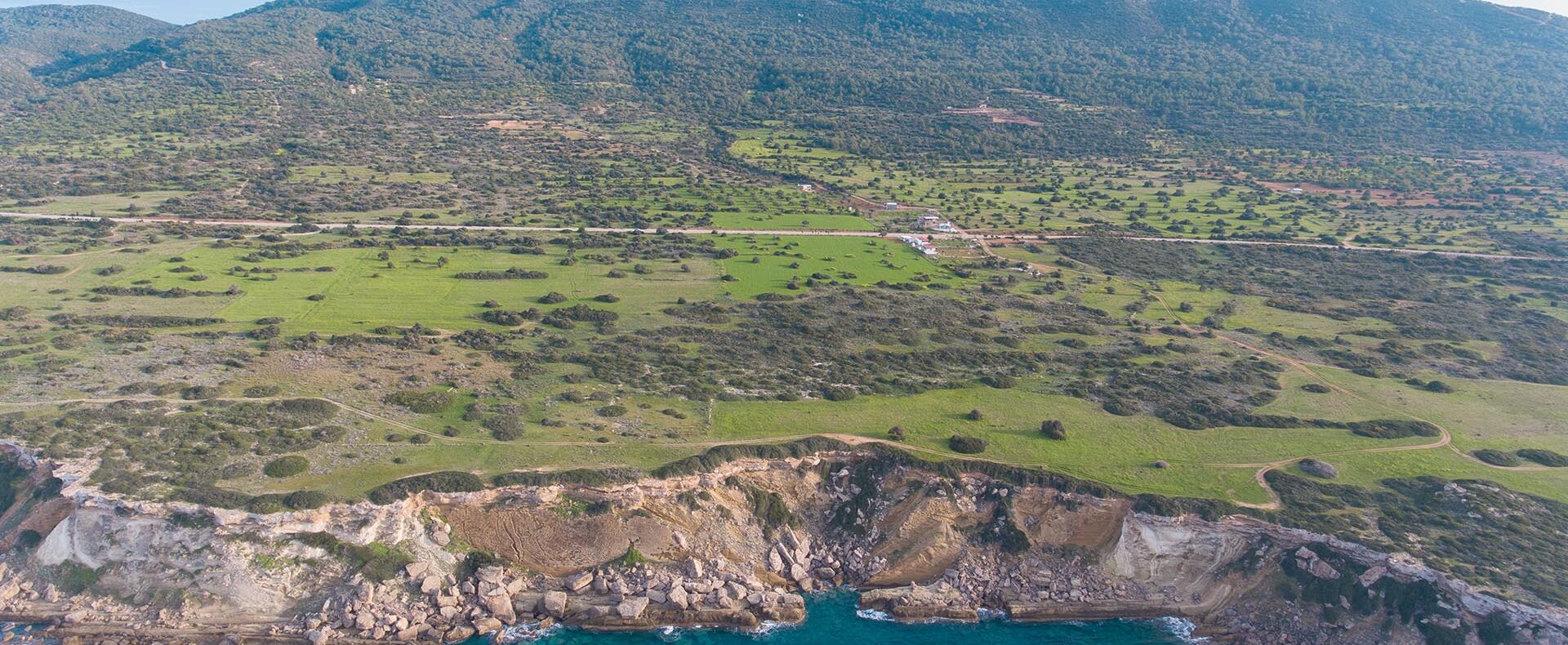Kıbrıs Yedikonuk Denize Sıfır Satılık Arsa