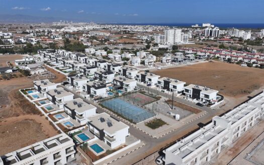 Yeniboğaziçi’nde Satılık 3+1 Sıfır Özel Havuzlu Taşınmaya Hazır Köşe Villa