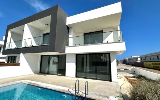 Yeniboğaziçi’nde Satılık 3+1 Sıfır Özel Havuzlu Taşınmaya Hazır Köşe Villa