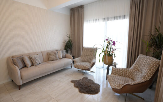 Yeniboğazçinde 3+2 Lüks Eşyalı Satılık Daire