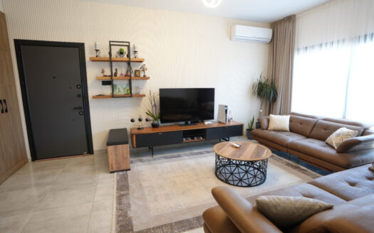 Yeniboğazçinde 3+2 Lüks Eşyalı Satılık Daire