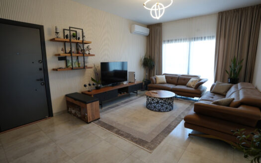 Yeniboğazçinde 3+2 Lüks Eşyalı Satılık Daire